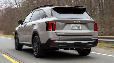 Kia Sorento - rear